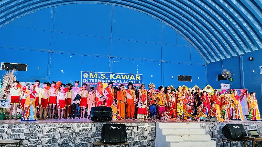 Jhanki (4)