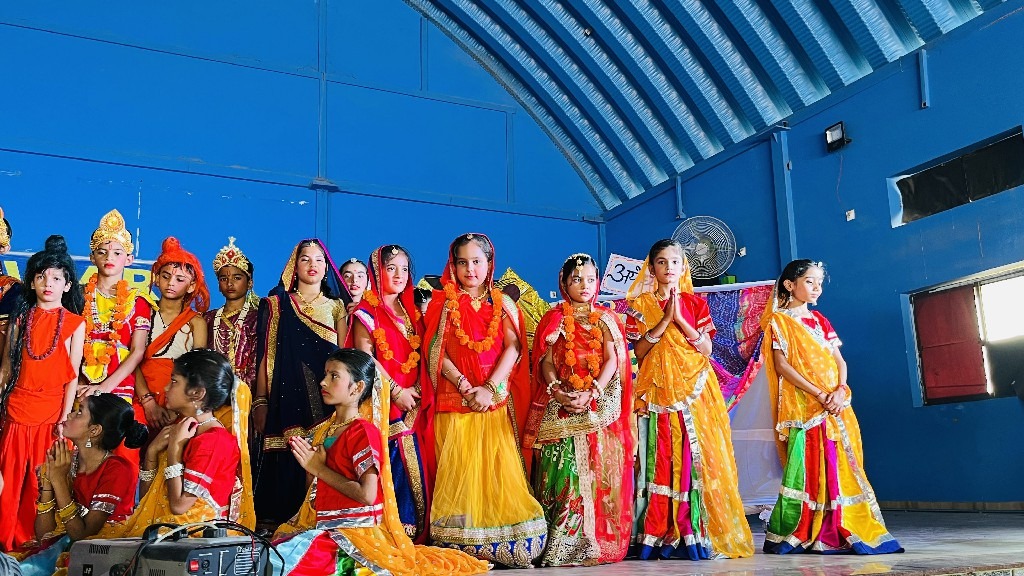 Jhanki (7)
